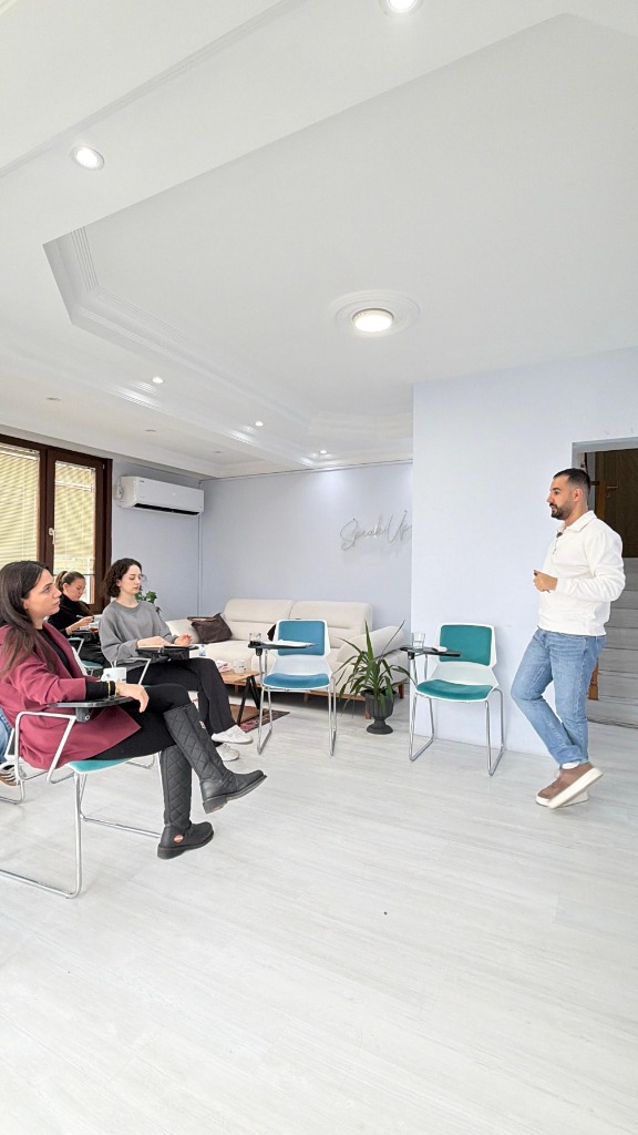 İngilizcelal Avcılar İngilizce Kursu Sınıfı